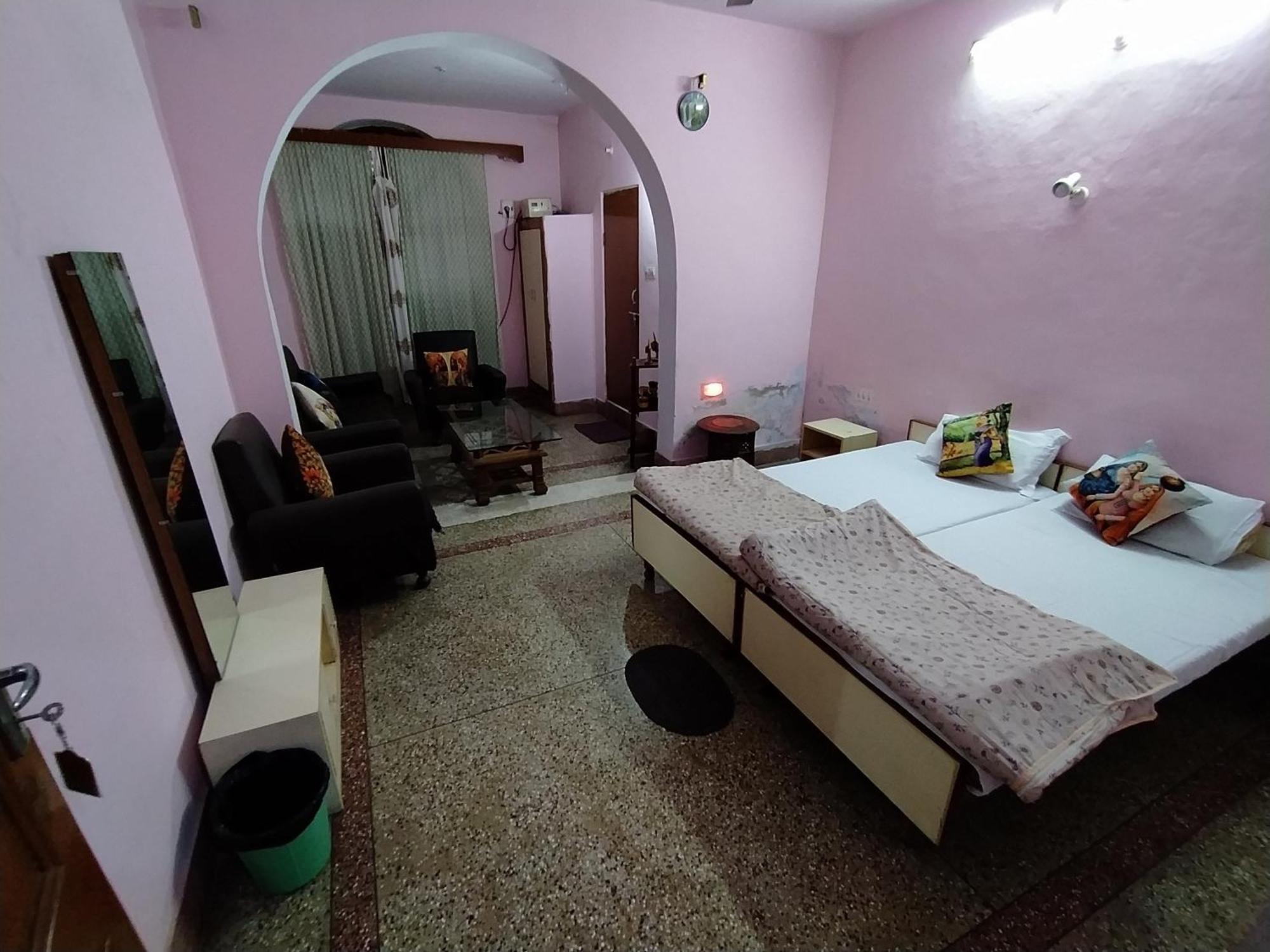 Jwala Niketan गेस्ट हाउस *